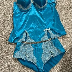 Bundle of Elegant Blue Lace Trim Lingerie Sets